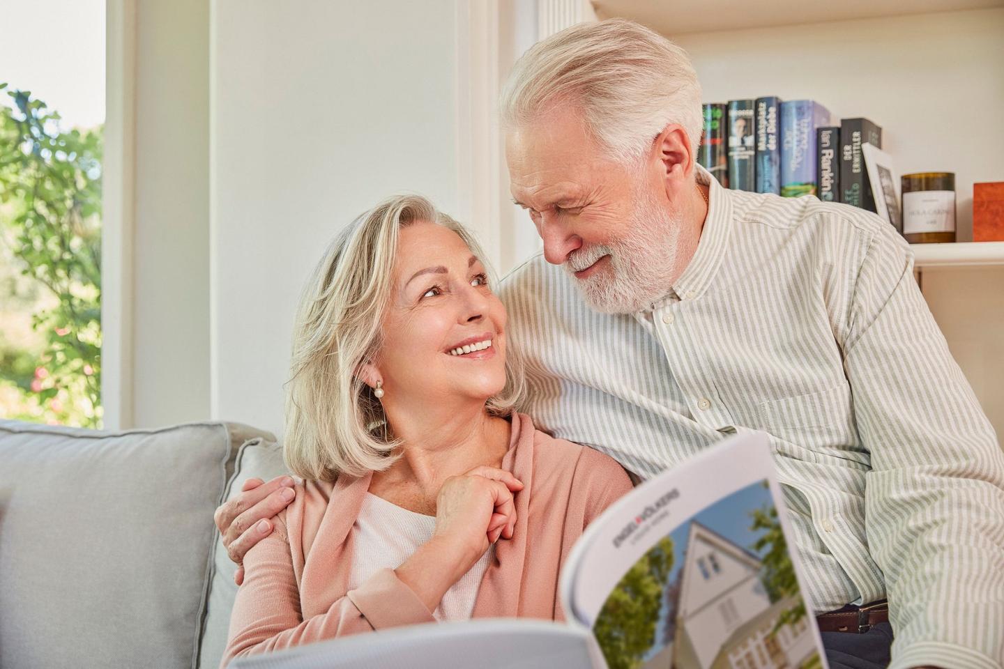 EVLH_Motiv_08_Sofa_Haus_2_1018_bearb (1).jpg